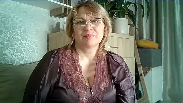 Aline LoveFlowers online show from 12-13-25, 09:53