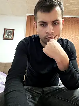 hornny1995 online show from 12-25-24, 03:38