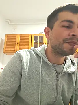 hornny1995 online show from 10-31-25, 05:58