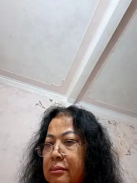 Snapshot of Hotestlove chatting on 11-08-25, 11:36 Hotestlove online show from 11-08-25, 11:36