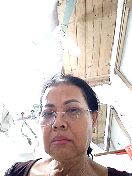 Snapshot of Hotestlove chatting on 11-11-25, 12:21 Hotestlove online show from 11-11-25, 12:21