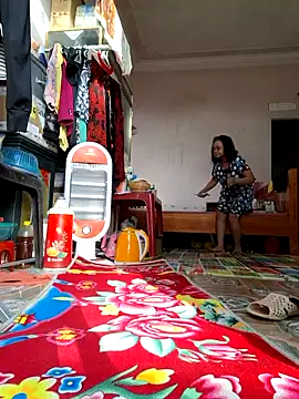 Snapshot of Hotestlove chatting on 11-13-25, 12:42 Hotestlove online show from 11-13-25, 12:42