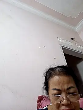 Snapshot of Hotestlove chatting on 11-18-25, 11:14 Hotestlove online show from 11-18-25, 11:14