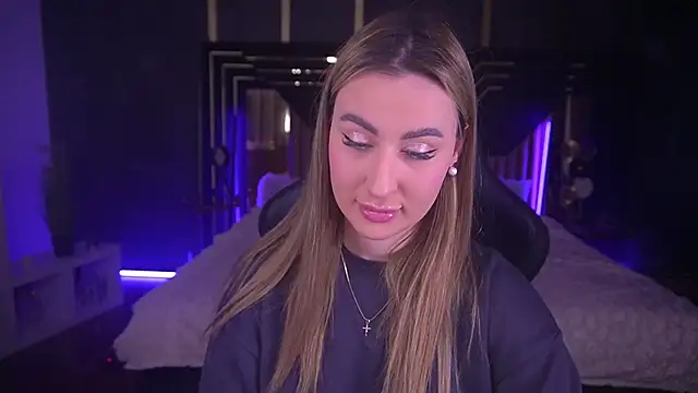 Snapshot of LiaBrazzerr chatting on 03-11-25, 03:34 LiaBrazzerr online show from 03-11-25, 03:34