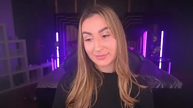 Snapshot of LiaBrazzerr chatting on 03-16-25, 03:50 LiaBrazzerr online show from 03-16-25, 03:50