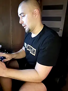 Foxyshaved online show from 01-24-25, 05:10