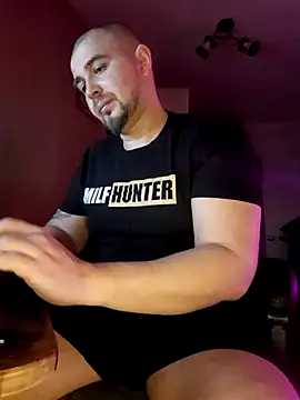 Foxyshaved online show from 02-20-25, 04:50