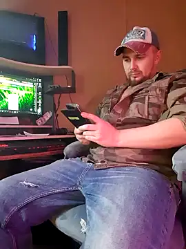 Foxyshaved online show from 02-25-25, 01:17