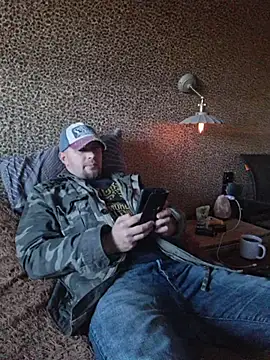 Foxyshaved online show from 09-25-25, 04:27