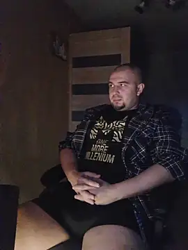 Foxyshaved online show from 10-17-25, 04:37