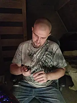 Foxyshaved online show from 11-05-25, 04:45