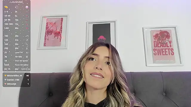 Snapshot of IsadoraGalle_ chatting on 02-24-26, 02:26 IsadoraGalle online show from 02-24-26, 02:26