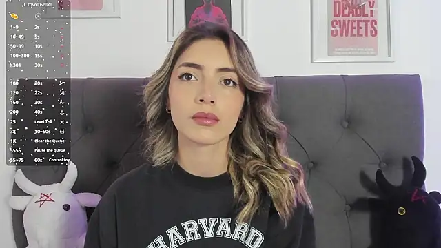 Snapshot of IsadoraGalle_ chatting on 02-25-26, 02:05 IsadoraGalle online show from 02-25-26, 02:05