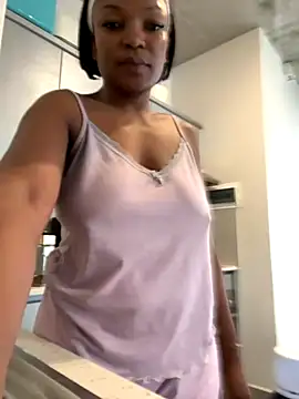 Snapshot of slimcateee chatting on 11-10-25, 09:52 slimcateee online show from 11-10-25, 09:52