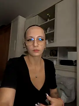 emma4xxx online show from 09-23-25, 07:39