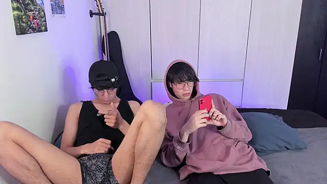 Aventure Twinks online show from 12-14-24, 04:34