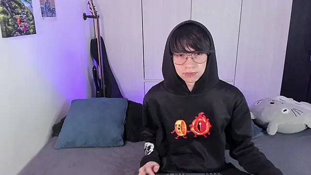 Aventure Twinks online show from 12-19-24, 08:34