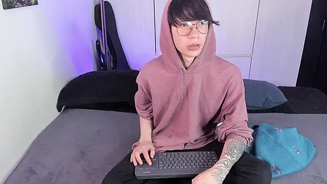 Aventure Twinks online show from 01-08-25, 01:41