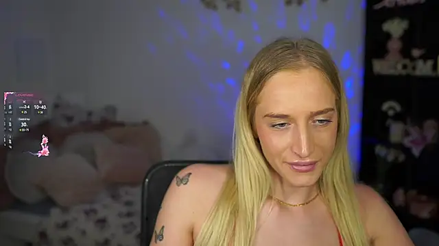 Snapshot of Nicolette__Shea_ chatting on 01-13-25, 05:44 Nicolette  Shea  online show from 01-13-25, 05:44