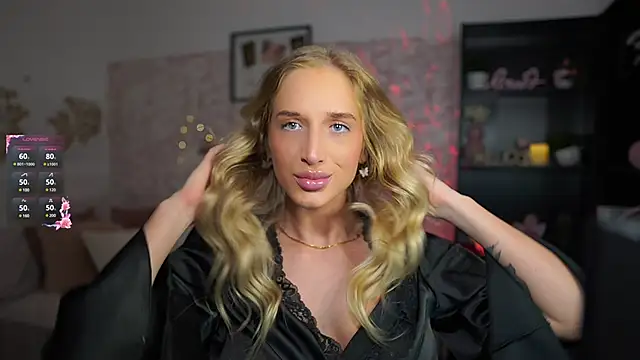 Snapshot of Nicolette__Shea_ chatting on 03-15-25, 10:24 Nicolette  Shea  online show from 03-15-25, 10:24