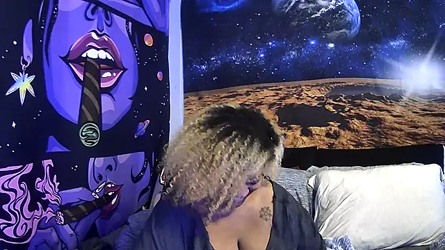 Snapshot of AutumnHart chatting on 12-10-24, 07:11 AutumnHart online show from 12-10-24, 07:11