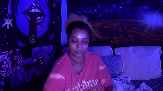 Snapshot of AutumnHart chatting on 12-14-24, 02:23 AutumnHart online show from 12-14-24, 02:23