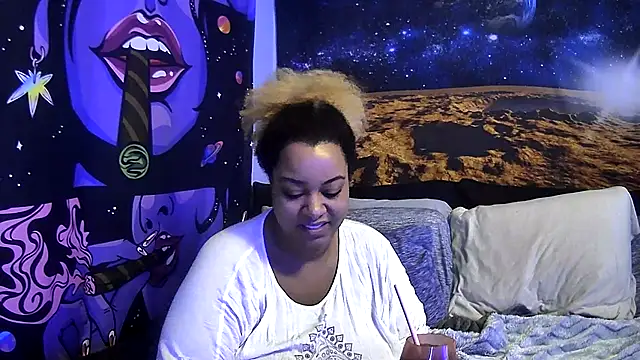 Snapshot of AutumnHart chatting on 12-17-24, 03:17 AutumnHart online show from 12-17-24, 03:17