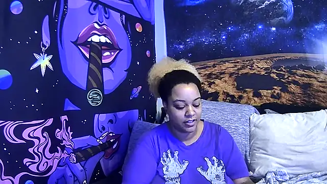 Snapshot of AutumnHart chatting on 12-18-24, 04:06 AutumnHart online show from 12-18-24, 04:06