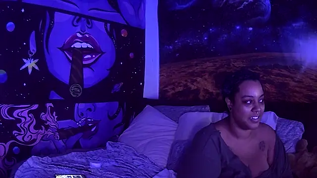 Snapshot of AutumnHart chatting on 12-21-24, 08:43 AutumnHart online show from 12-21-24, 08:43