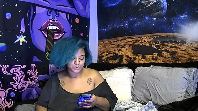 Snapshot of AutumnHart chatting on 12-23-24, 12:14 AutumnHart online show from 12-23-24, 12:14