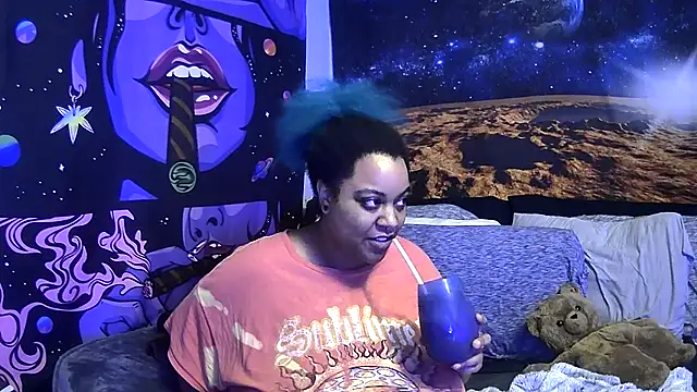 Snapshot of AutumnHart chatting on 12-25-24, 03:28 AutumnHart online show from 12-25-24, 03:28