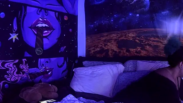 Snapshot of AutumnHart chatting on 12-27-24, 07:14 AutumnHart online show from 12-27-24, 07:14