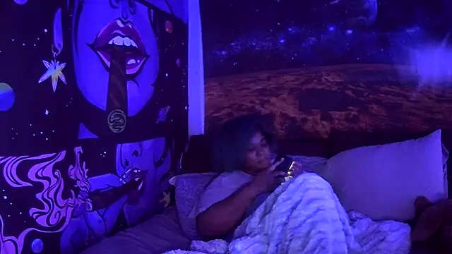 Snapshot of AutumnHart chatting on 12-30-24, 08:04 AutumnHart online show from 12-30-24, 08:04