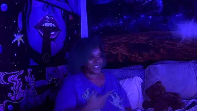 Snapshot of AutumnHart chatting on 01-05-25, 01:45 AutumnHart online show from 01-05-25, 01:45