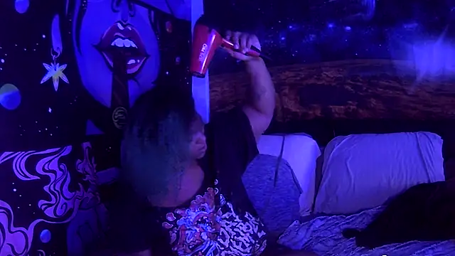 Snapshot of AutumnHart chatting on 01-14-25, 02:43 AutumnHart online show from 01-14-25, 02:43