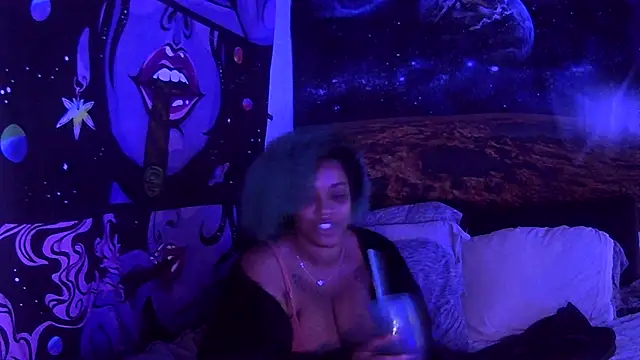 Snapshot of AutumnHart chatting on 01-15-25, 02:24 AutumnHart online show from 01-15-25, 02:24