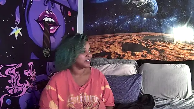 Snapshot of AutumnHart chatting on 01-19-25, 08:41 AutumnHart online show from 01-19-25, 08:41