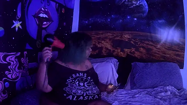 Snapshot of AutumnHart chatting on 01-27-25, 04:43 AutumnHart online show from 01-27-25, 04:43