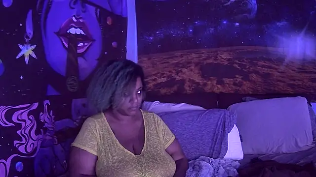 Snapshot of AutumnHart chatting on 02-04-25, 09:31 AutumnHart online show from 02-04-25, 09:31