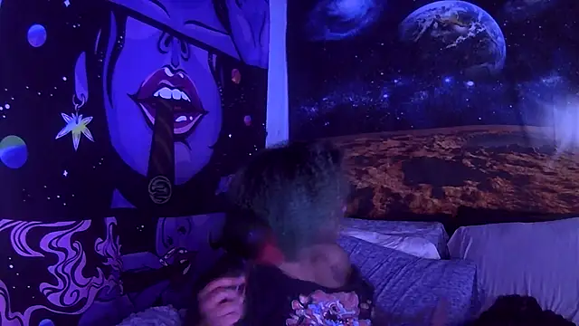 Snapshot of AutumnHart chatting on 02-06-25, 06:02 AutumnHart online show from 02-06-25, 06:02