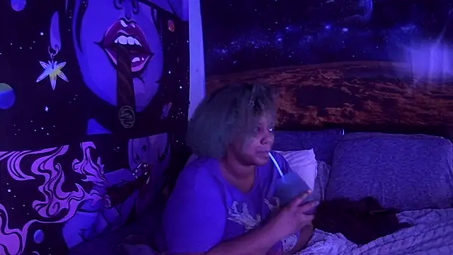 Snapshot of AutumnHart chatting on 02-11-25, 02:57 AutumnHart online show from 02-11-25, 02:57