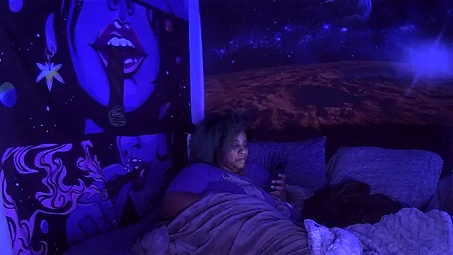 Snapshot of AutumnHart chatting on 02-11-25, 09:35 AutumnHart online show from 02-11-25, 09:35