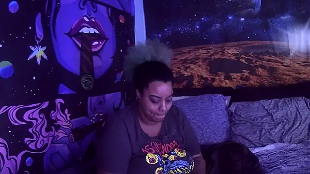 Snapshot of AutumnHart chatting on 02-16-25, 04:10 AutumnHart online show from 02-16-25, 04:10