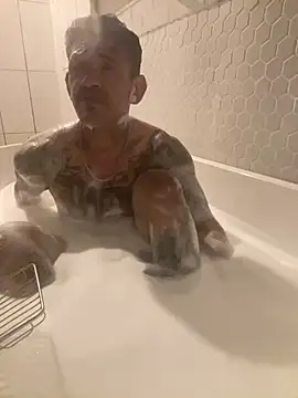 RoodoggXL online show from 03-20-25, 01:15