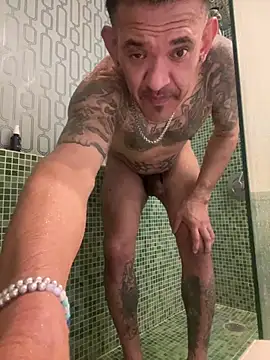 RoodoggXL online show from 02-08-26, 07:34