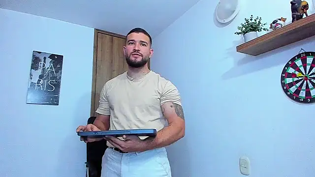 AndrewDiaz online show from 09-27-25, 04:12