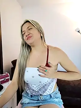 valeriahunter1 online show from 12-17-24, 10:32