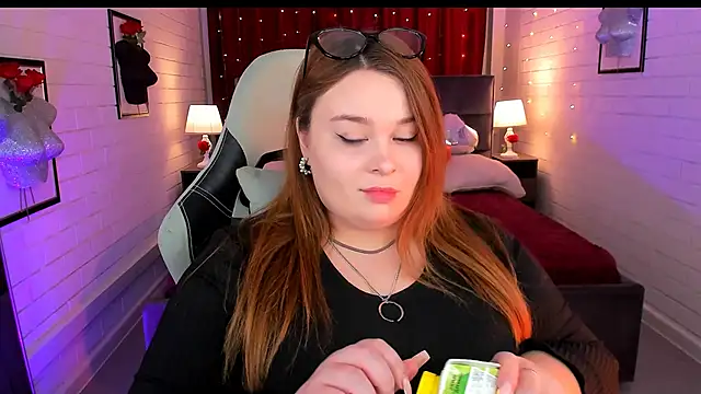 KimberlyMaran online show from 03-12-25, 09:12