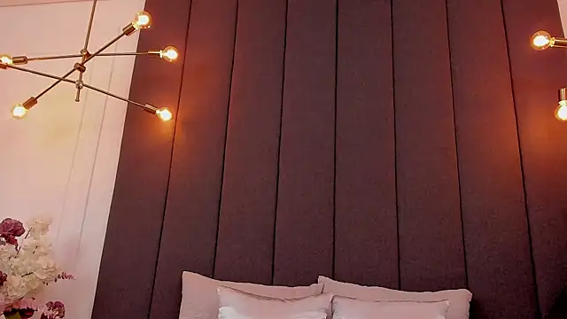 Snapshot of JuanaSimons chatting on 12-06-24, 02:13 JuanaSimons online show from 12-06-24, 02:13