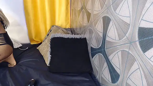 Snapshot of Candiey001 chatting on 01-24-25, 08:11 Candiey001 online show from 01-24-25, 08:11